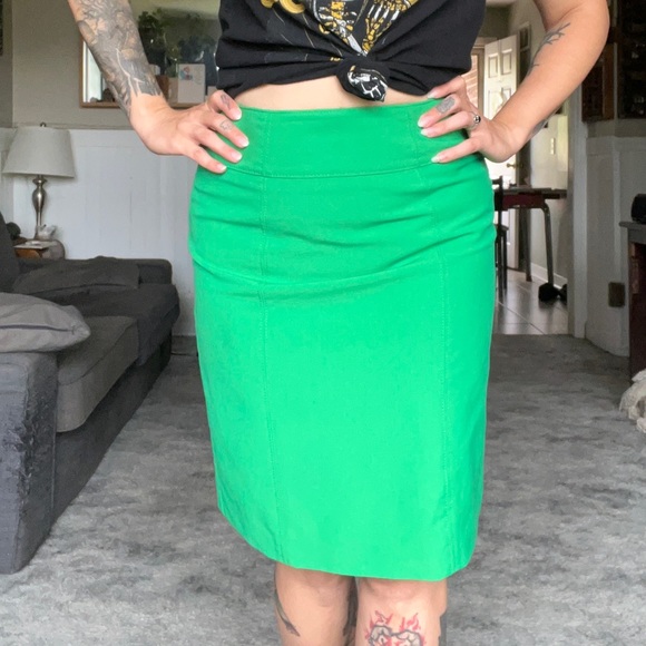 Bright Green High Waisted Skirt - Picture 2 of 3